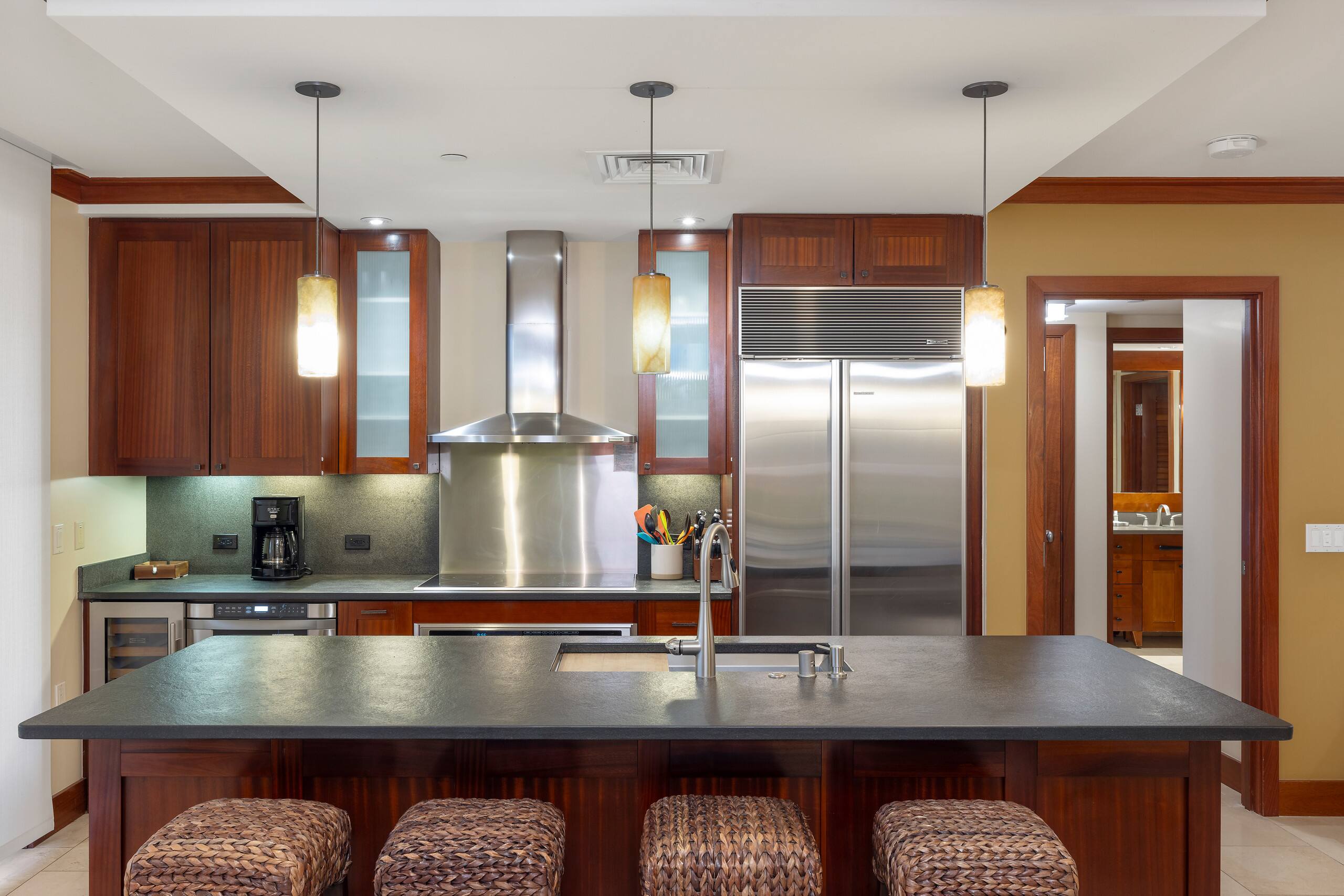 Condo in Kapolei · ★4.96 · 2 bedrooms · 3 beds · 2 shared baths - Image 9