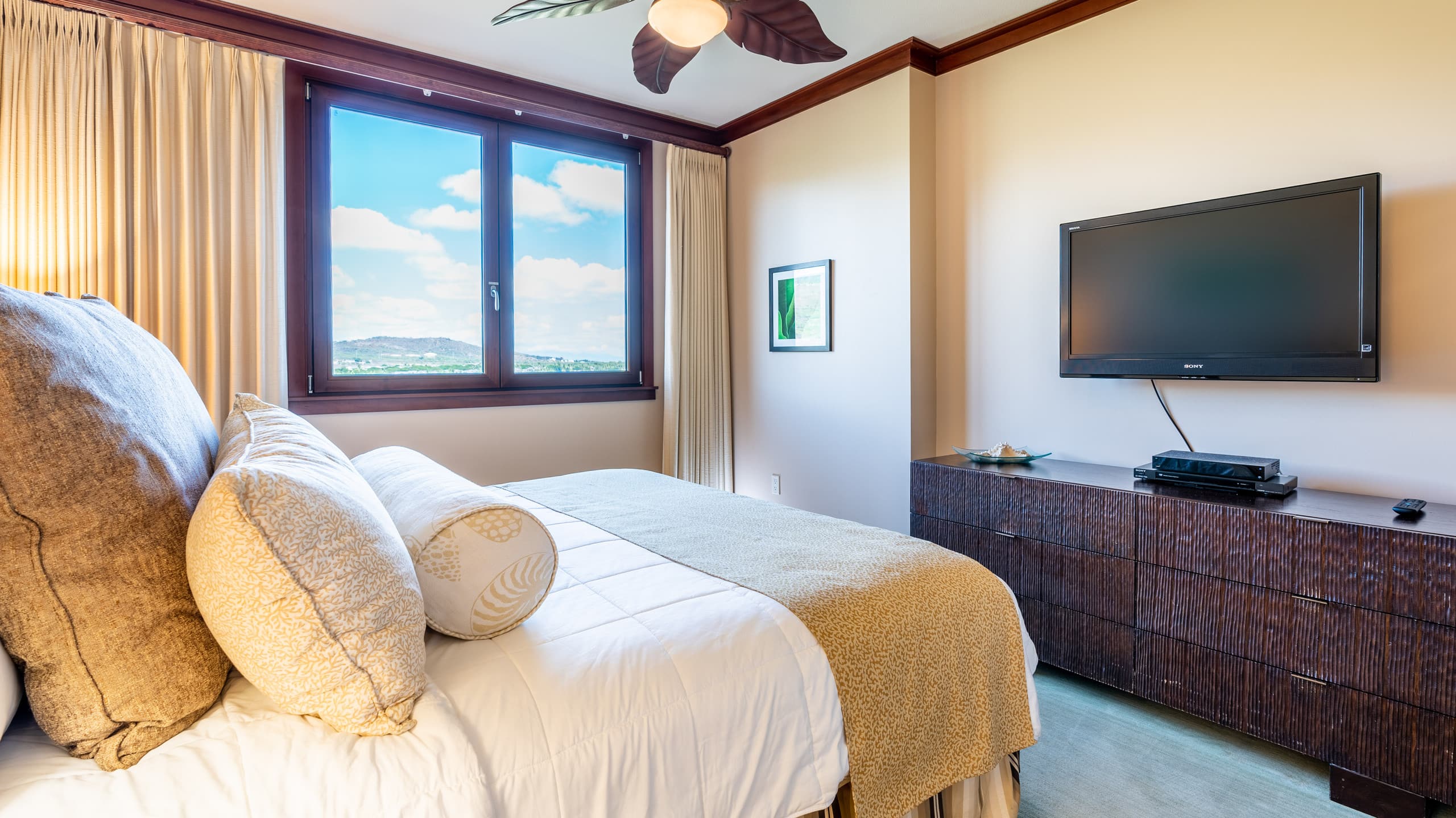 Condo in Kapolei · ★4.94 · 2 bedrooms · 3 beds · 2 shared baths - Image 12