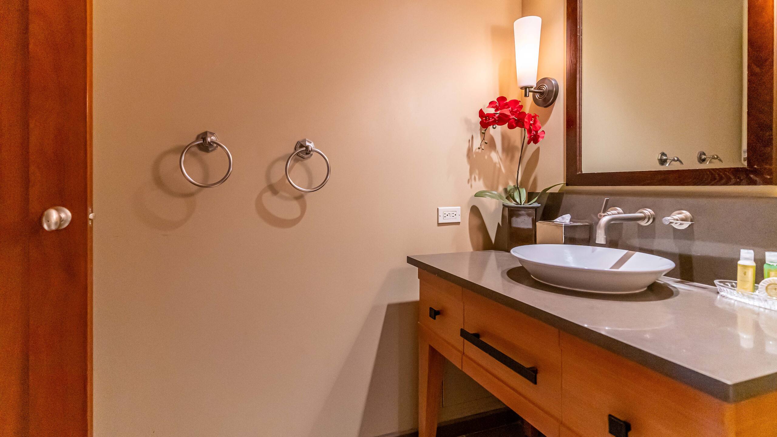 Condo in Kapolei · ★4.94 · 2 bedrooms · 3 beds · 2 shared baths - Image 18