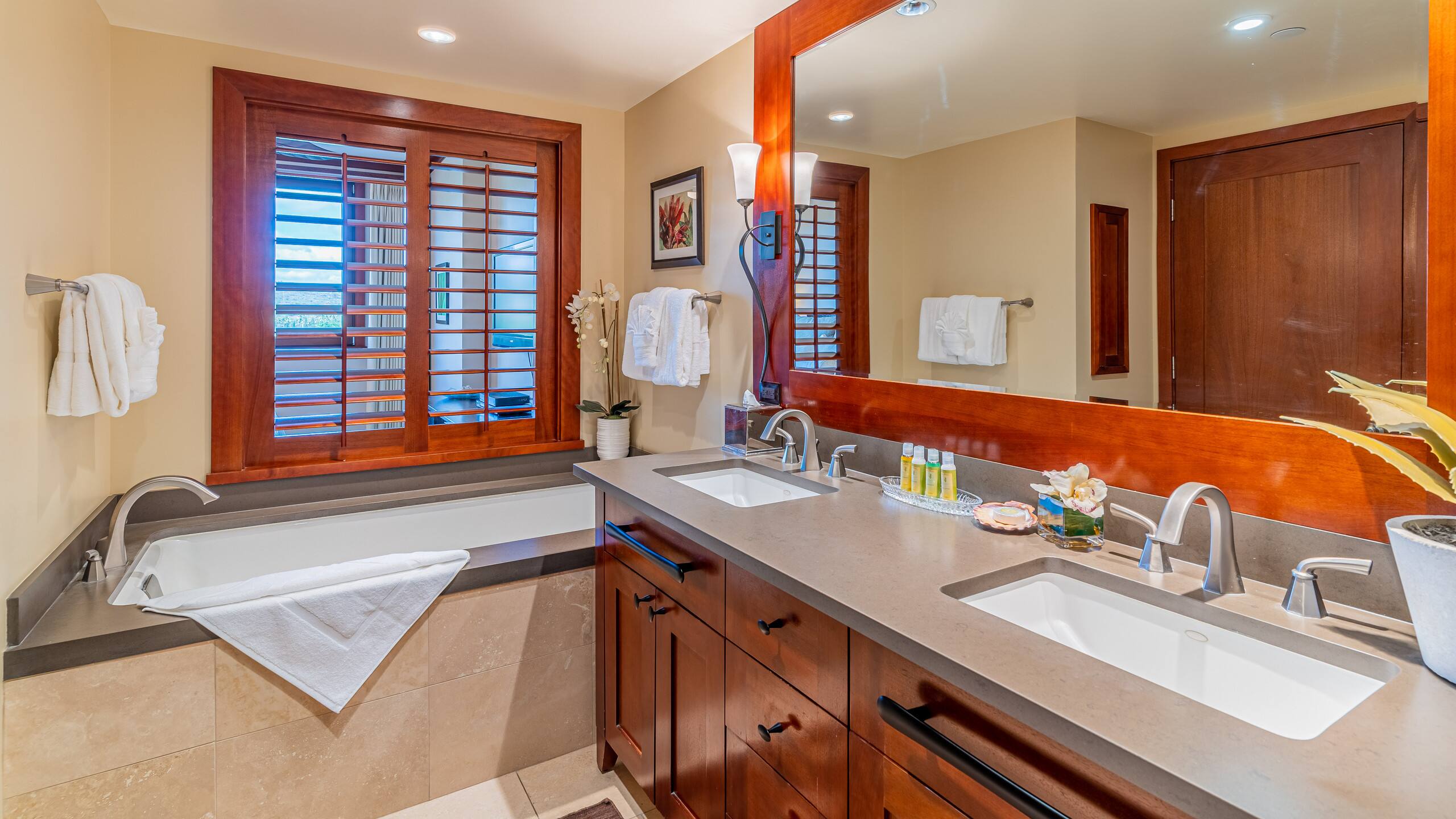 Condo in Kapolei · ★4.94 · 2 bedrooms · 3 beds · 2 shared baths - Image 14