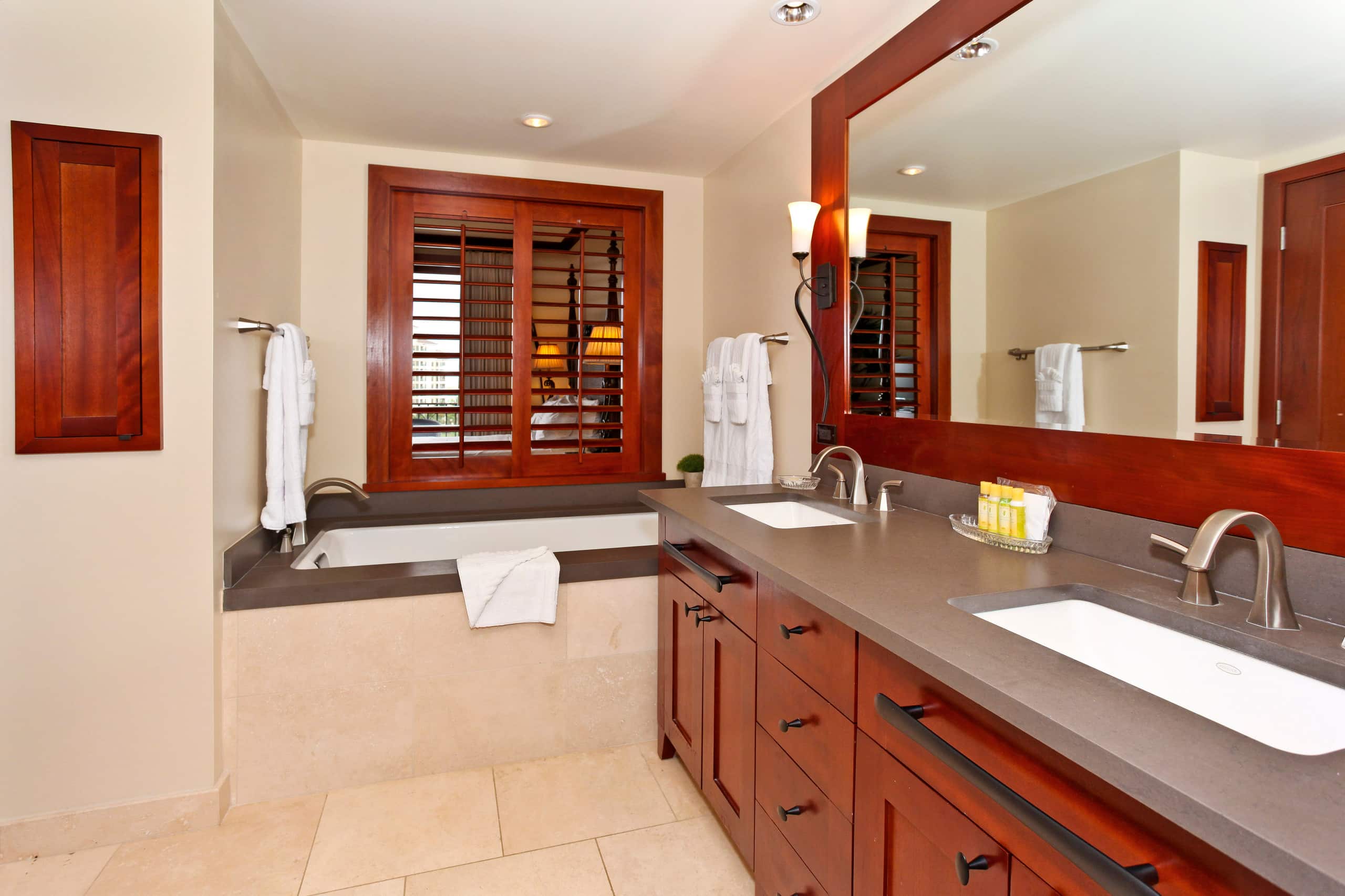 Condo in Kapolei · ★4.79 · 3 bedrooms · 5 beds · 3 shared baths - Image 13