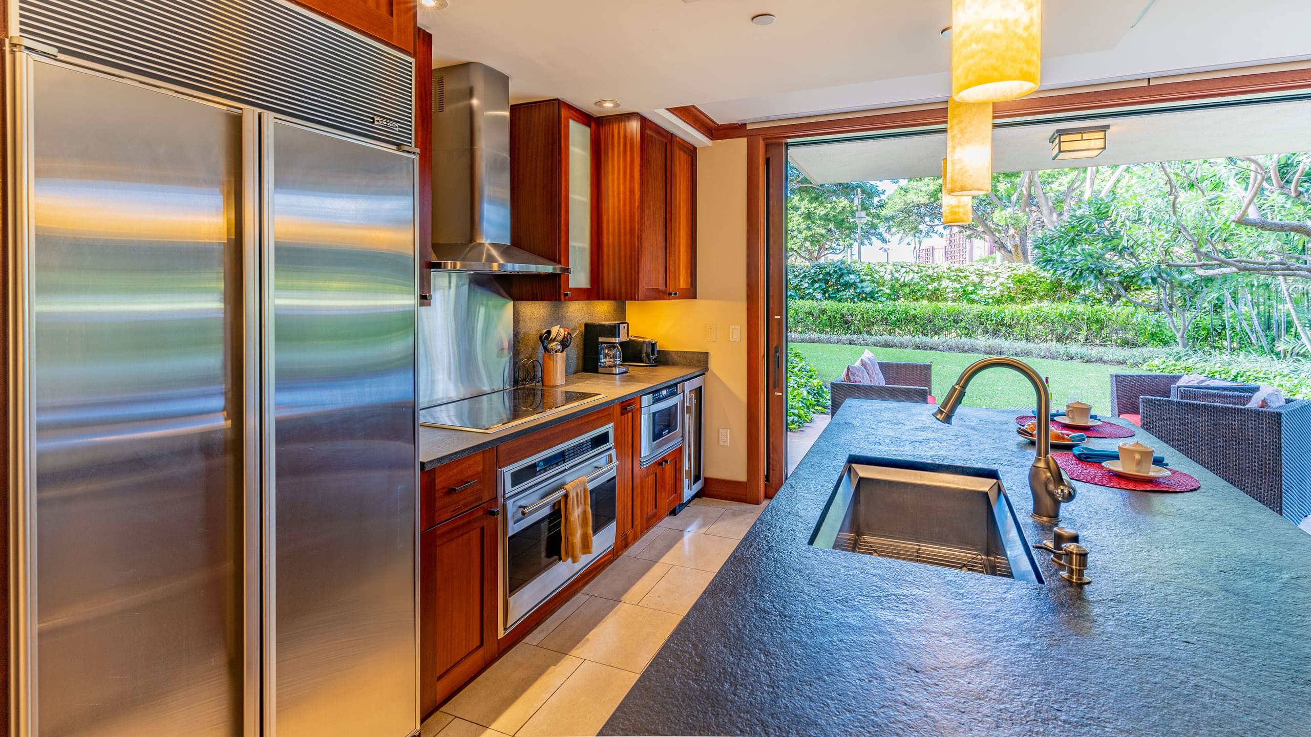 Condo in Kapolei · ★5.0 · 2 bedrooms · 3 beds · 2 shared baths - Image 4