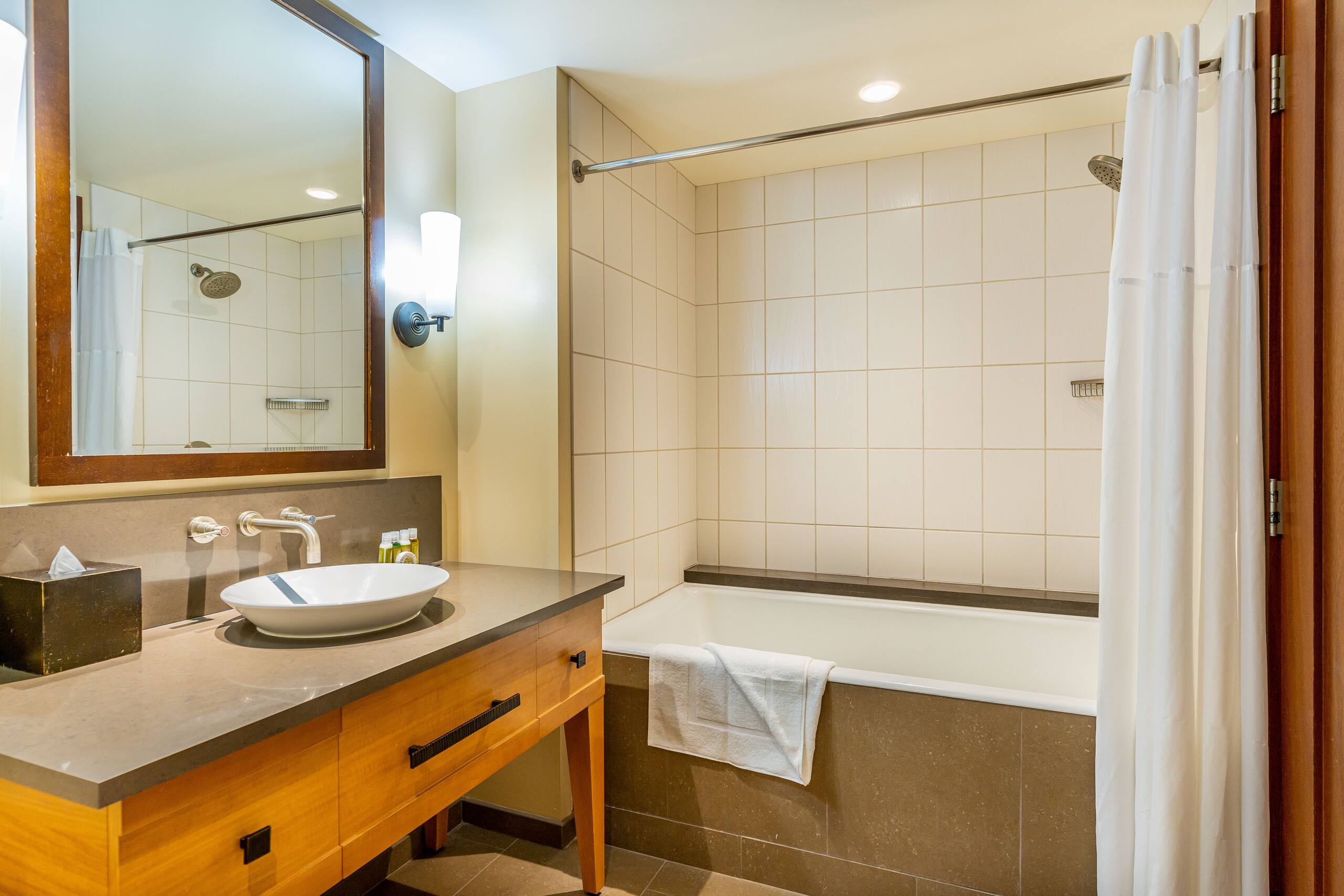 Condo in Kapolei · ★5.0 · 2 bedrooms · 3 beds · 2 shared baths - Image 18