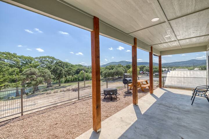 Frio River Escape managed Airbnb listing 1