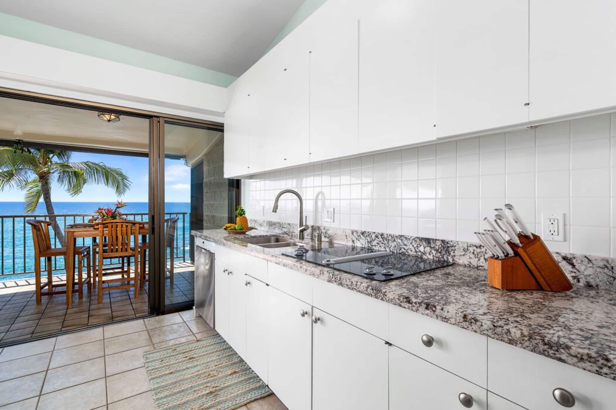 Condo in Kailua-Kona · ★4.86 · 2 bedrooms · 2 beds · 2 baths - Image 2