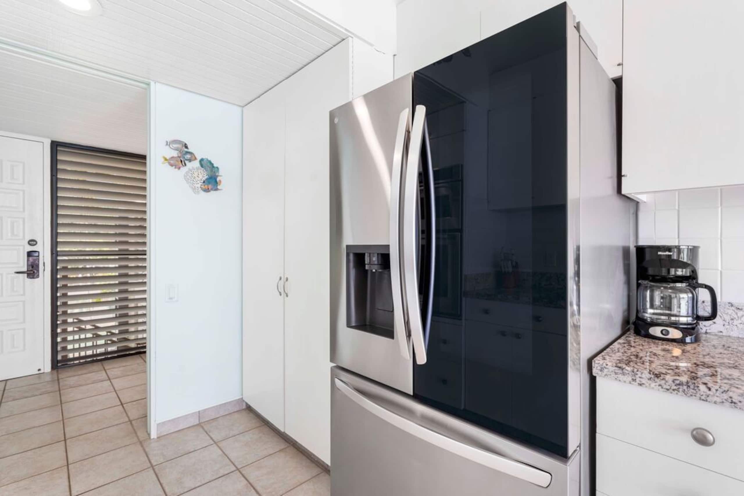 Condo in Kailua-Kona · ★4.86 · 2 bedrooms · 2 beds · 2 baths - Image 5