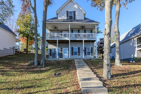 House #04 - Happy Camper-(No Pets) -Private Pier