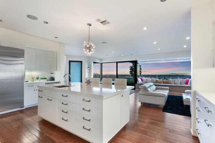 The Jetliner | Private Spa! by Colby & Conrad gallery image 5