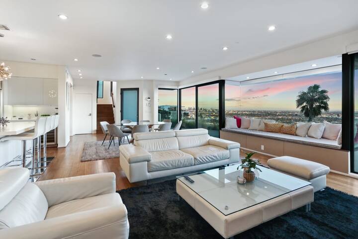 The Jetliner | Private Spa! by Colby & Conrad gallery image 4