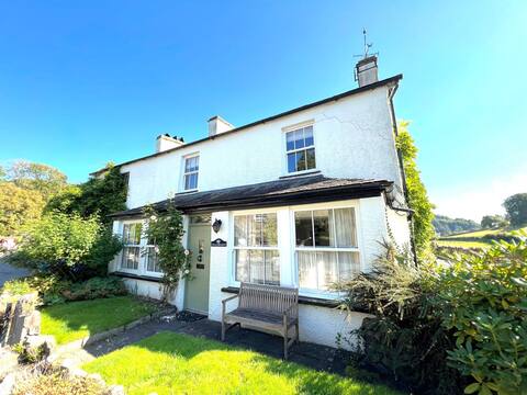 4 Bed in Near Sawrey (LCC33)
