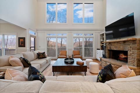 Thrush Turn in Big Canoe Hot tub