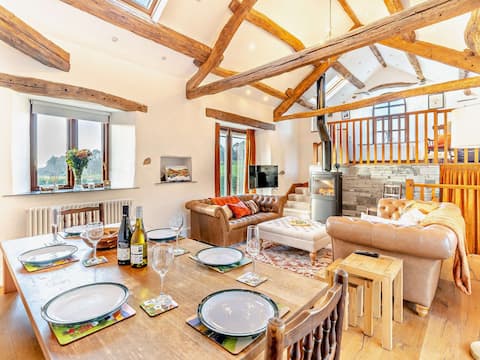 5 Bed in Broughton-In-Furness (93178)