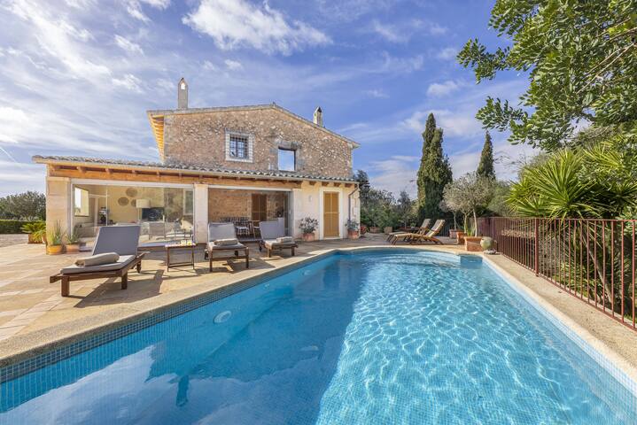 Finca Som Llum gallery image 3