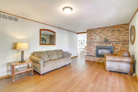 Pineville Home w/ Fire Pit < Half-Mi to Elk River!