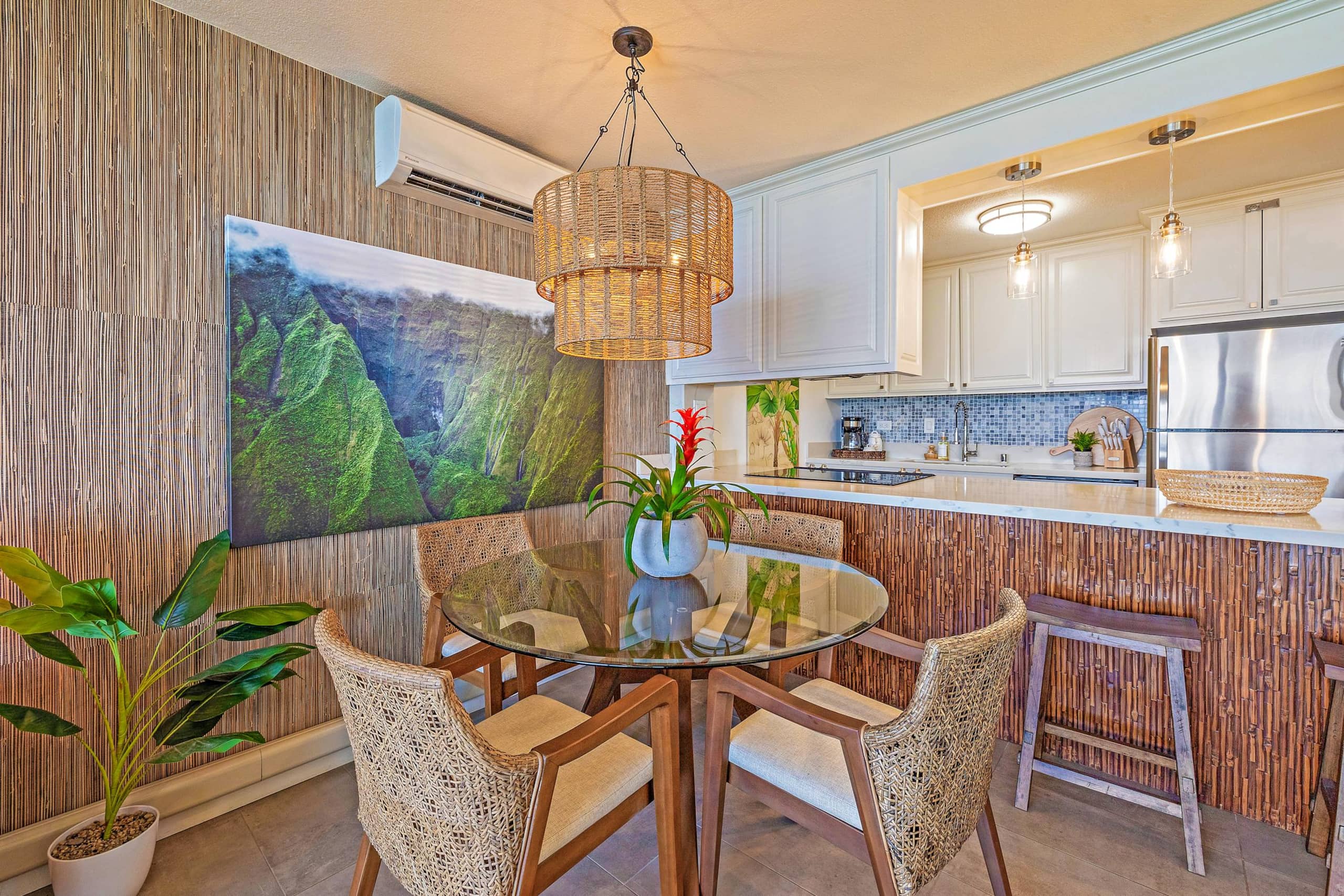 Condo in Lahaina · ★4.98 · 1 bedroom · 2 beds · 1 bath - Image 10