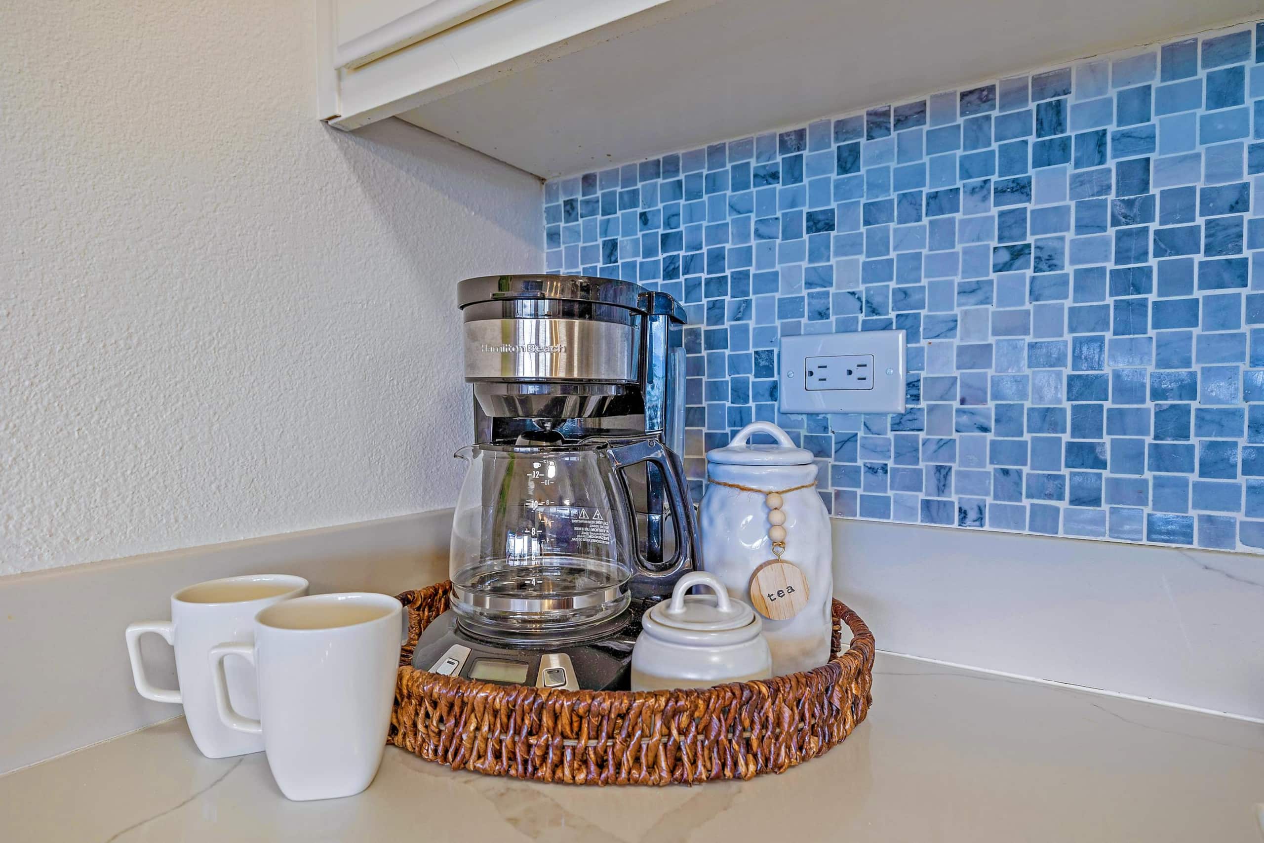 Condo in Lahaina · ★4.98 · 1 bedroom · 2 beds · 1 bath - Image 31