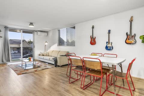 Vintage Vibes East Freo 2B 1BA