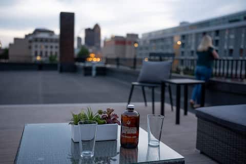 Triple Kings | Private Rooftop | Private Garage