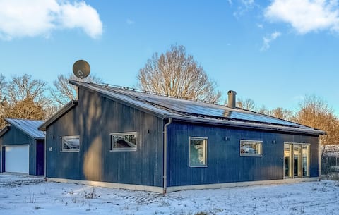 Awesome home in Rockneby with kitchen