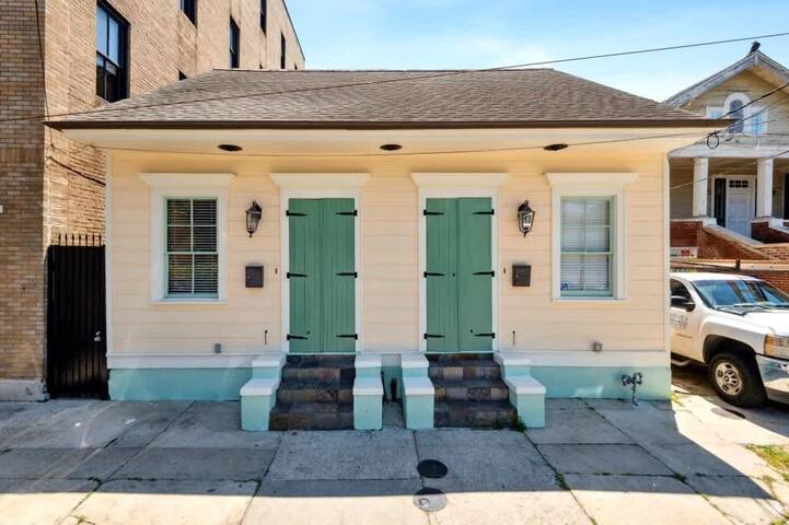 Eclectic Double Shotgun | Large Private Backyard gallery image 2