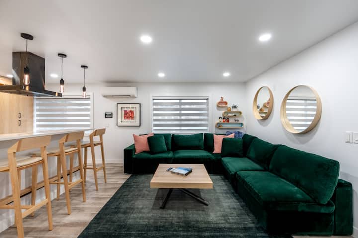 Luxury Modern 3br Apt | Downtown Douglas - Juneau, AK