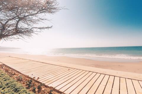 Beachside Paradise: Casa del Enact  LN5