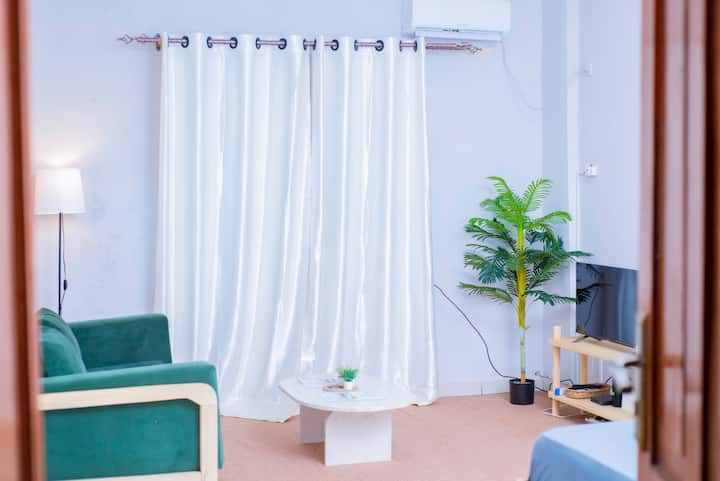 Studio Stylé à Kipé Avec Clim à Petit Prix - Conakry