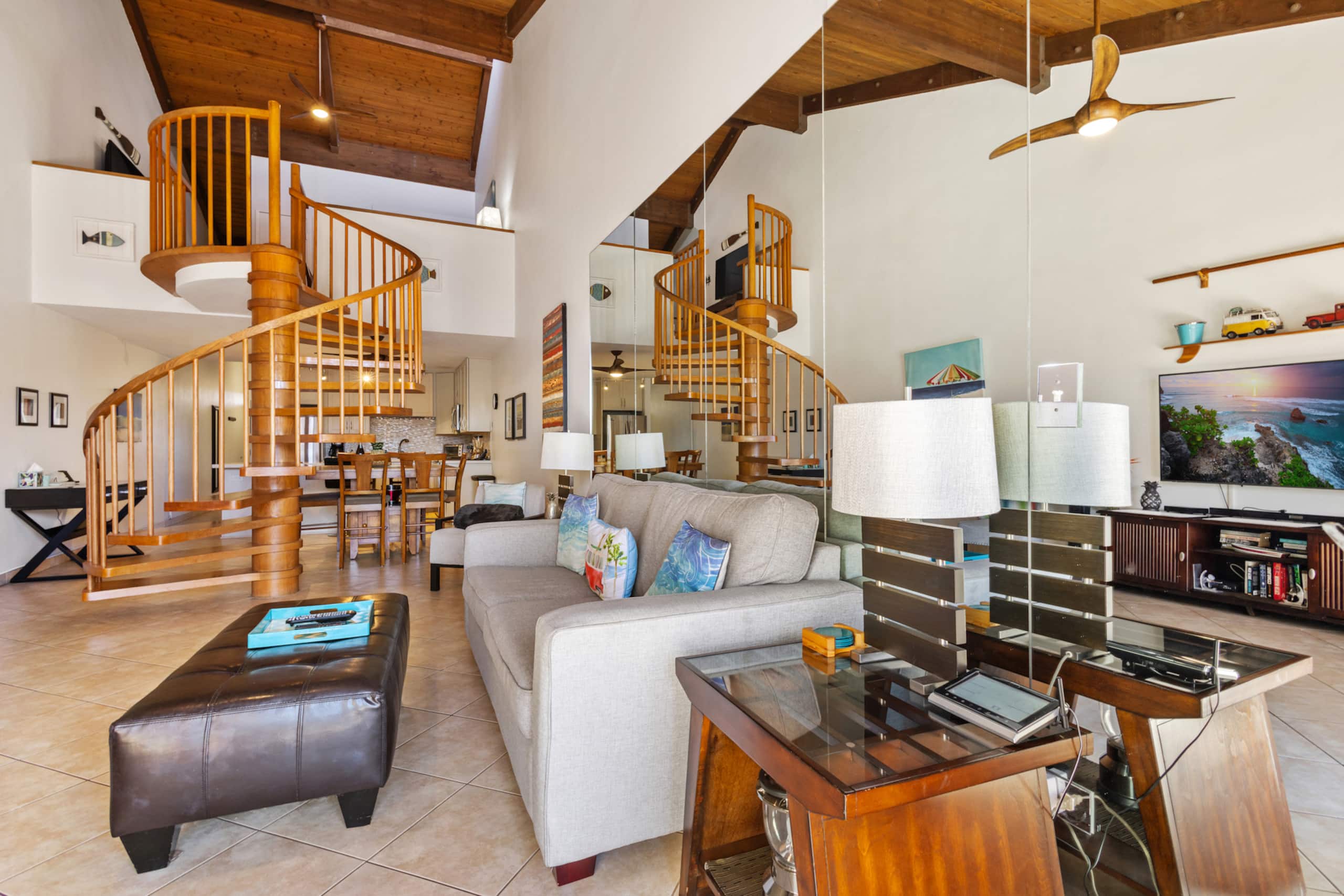 Luxury Aloha Spirit Oceanview Penthouse Sleeps 5 - Image 7