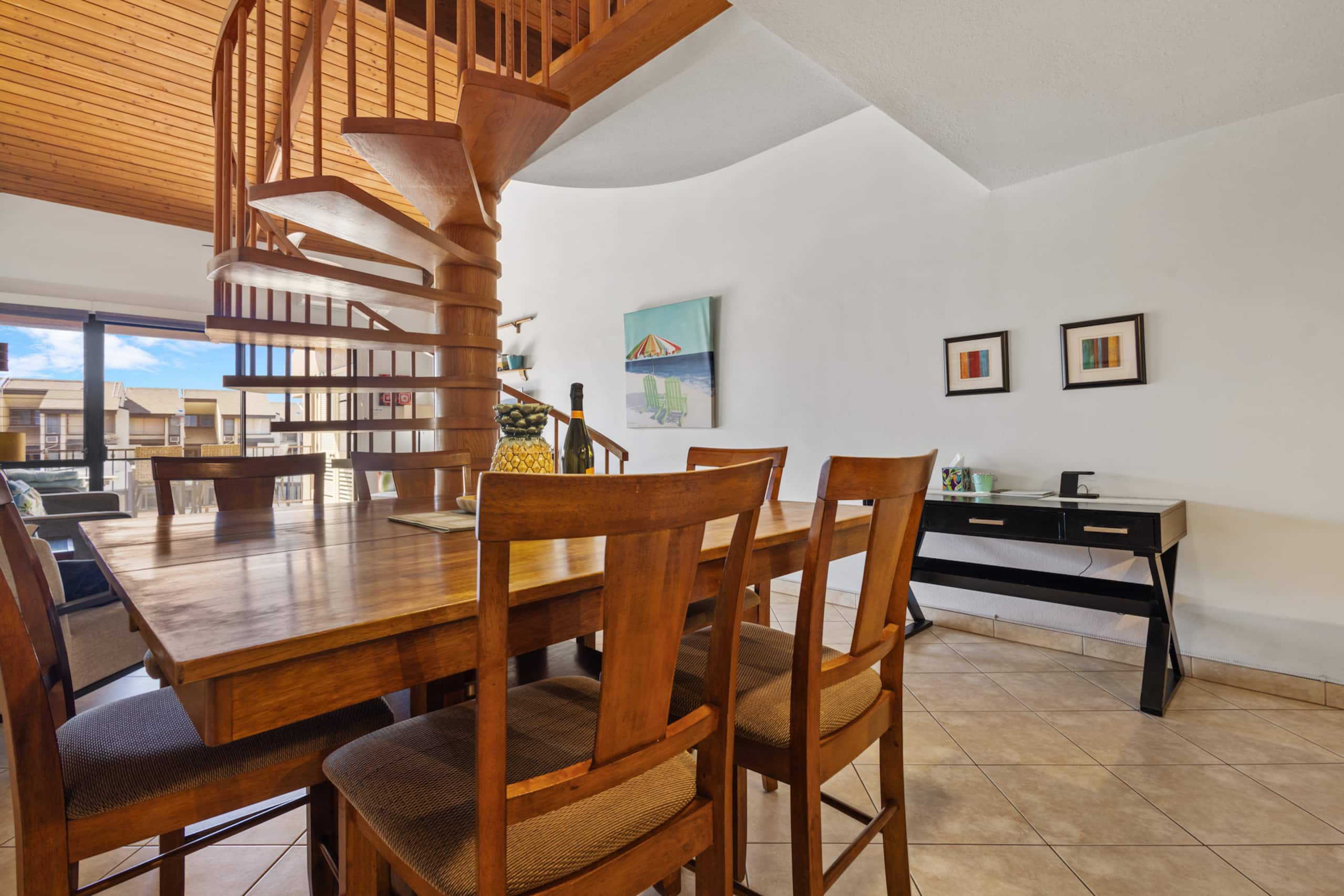 Luxury Aloha Spirit Oceanview Penthouse Sleeps 5 - Image 3