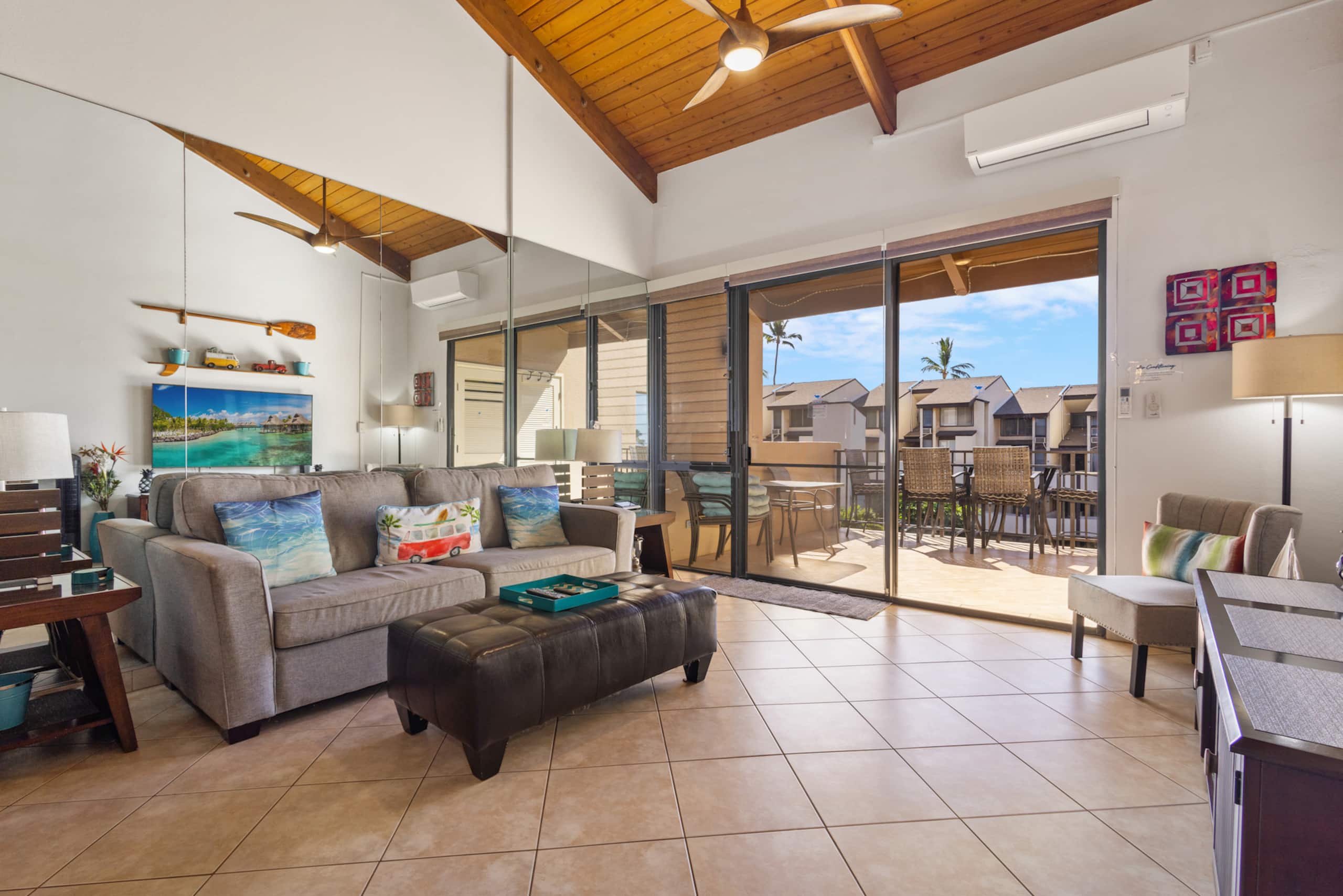 Luxury Aloha Spirit Oceanview Penthouse Sleeps 5 - Image 2