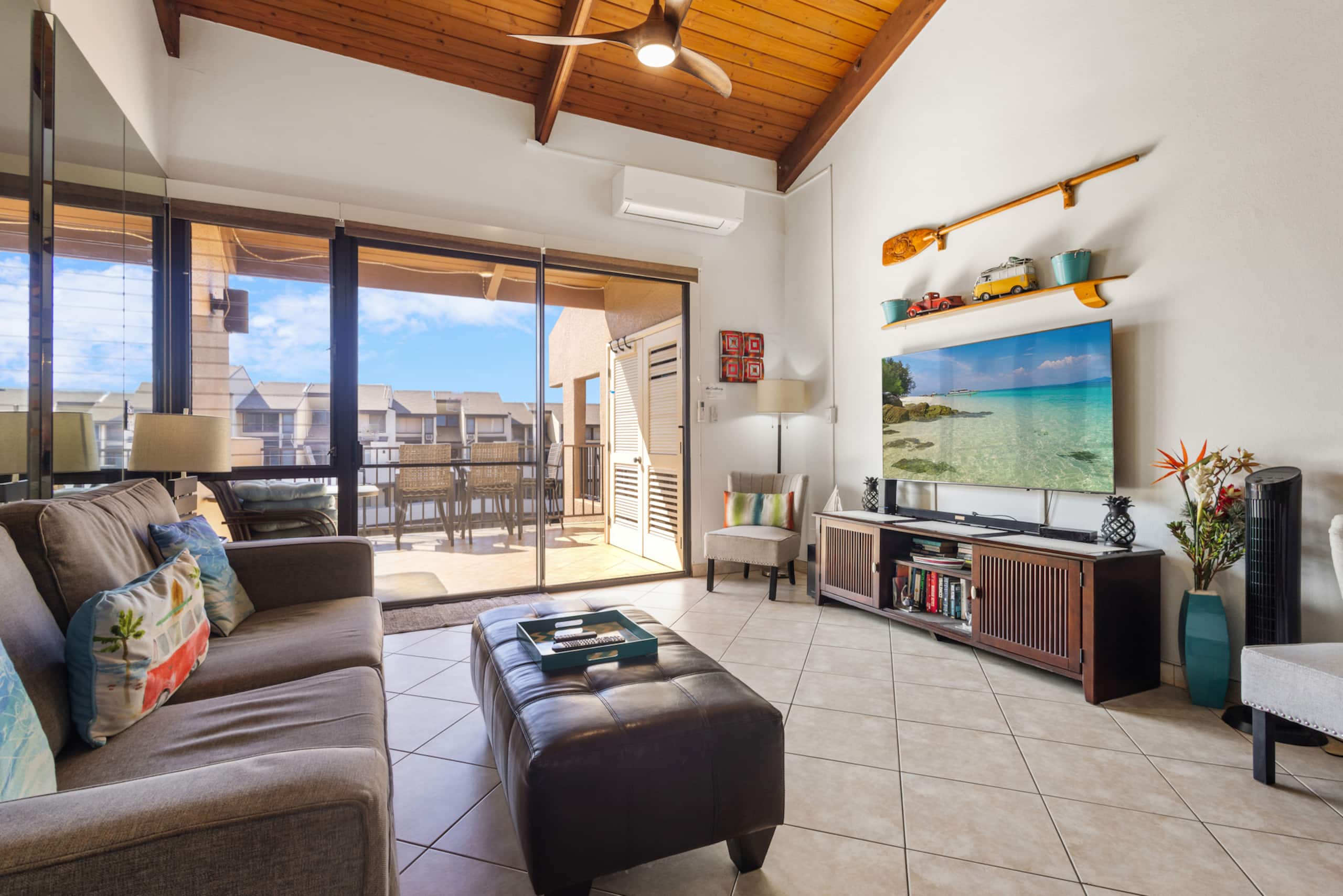 Luxury Aloha Spirit Oceanview Penthouse Sleeps 5 - Image 1