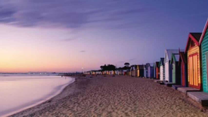 Esplanade Escape to the Brighton Beach Boxes gallery image 4