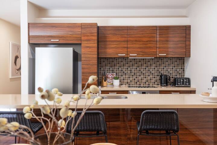 Esplanade Escape to the Brighton Beach Boxes gallery image 3