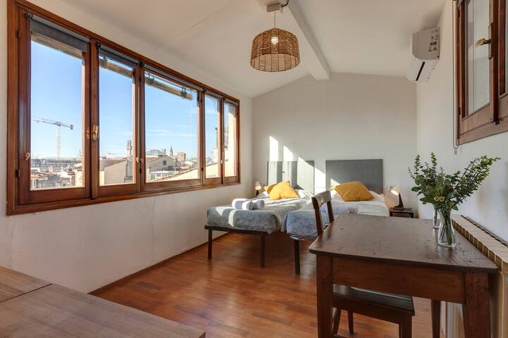 Mezzo 24 IV gallery image 5