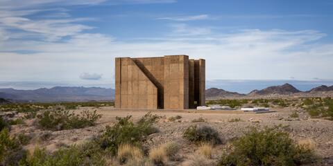 Folly Mojave Off-Grid Wilderness Retreat