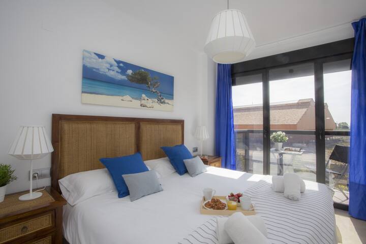 Central Apartment with Bright & Spacious Design