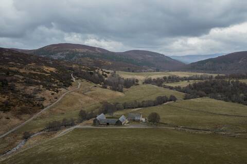 Huswell - Inverenzie - Luxury farmhouse with mount