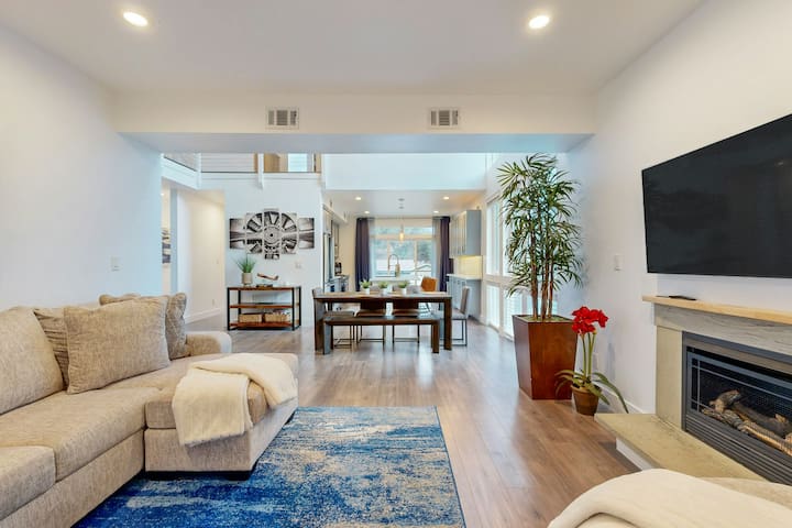 Vacasa Groveland managed Airbnb listing 3
