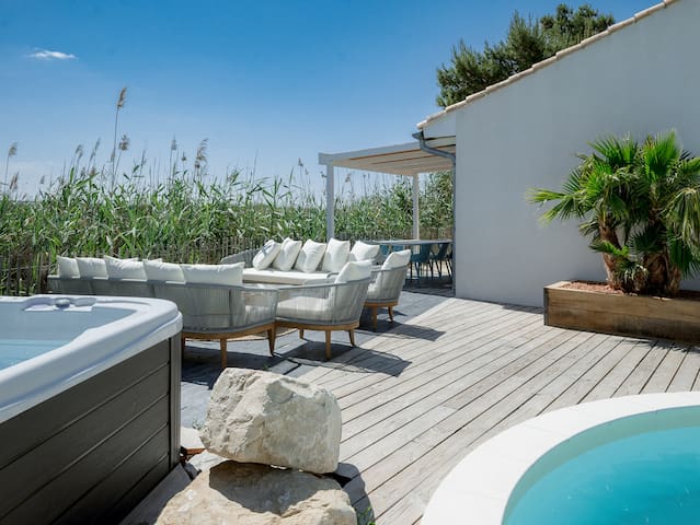 Agence Grand Sud Immobilier managed Airbnb listing 1