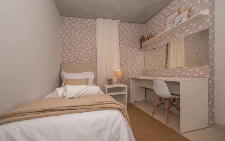 Second bedroom with single bed