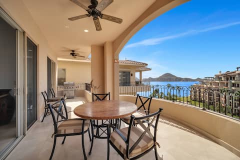 Top performing Airbnb: Beachfront, Premium Ocean View, 5 Star in Los Cabos
