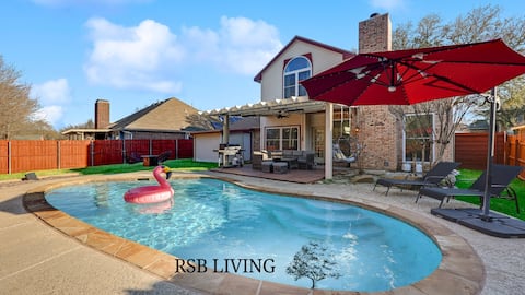 Glamorous 4BR/2.5B Home with Pool, Game Room & Fir