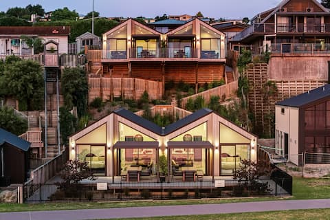 Roam Taupo Lakefront Combined Units 1&2