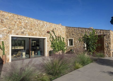 Villa Casalina Giglio in a quiet position