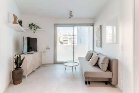 Bright and modern flat (Kristall 9)