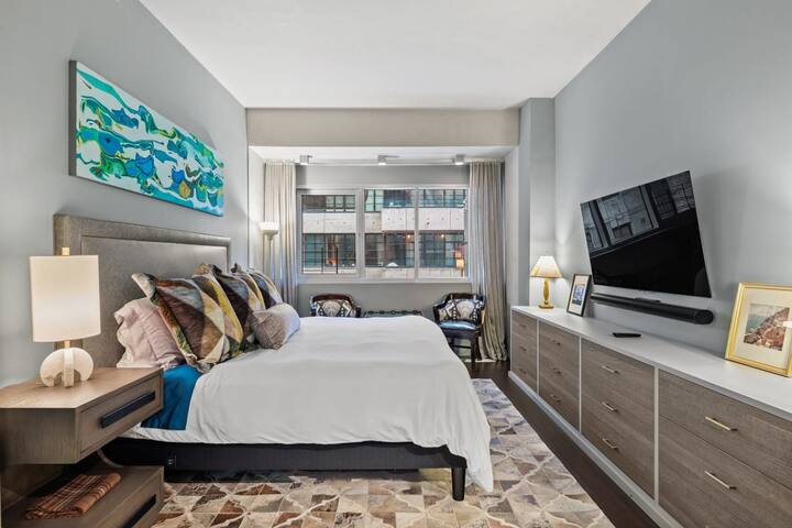 Highline Terrace by Rove Travel | 2BR Chelsea Apt gallery image 3