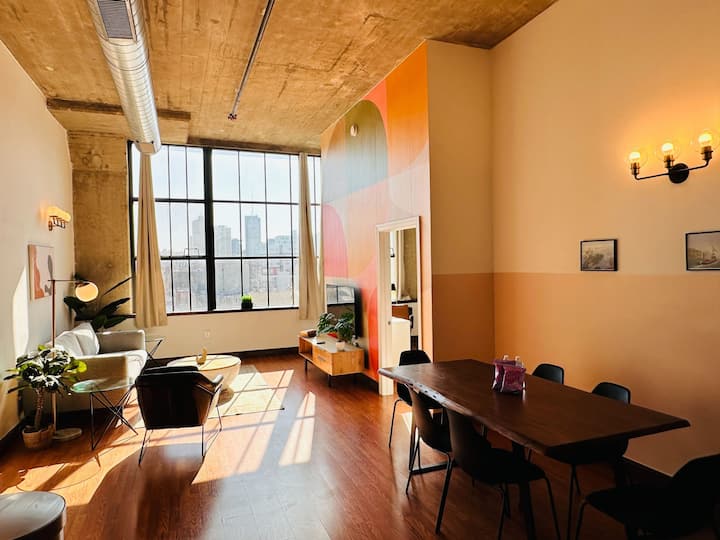 Sosuite 2BR Apt w W/D, Gym, Onsite Restaurant Apartments for Rent