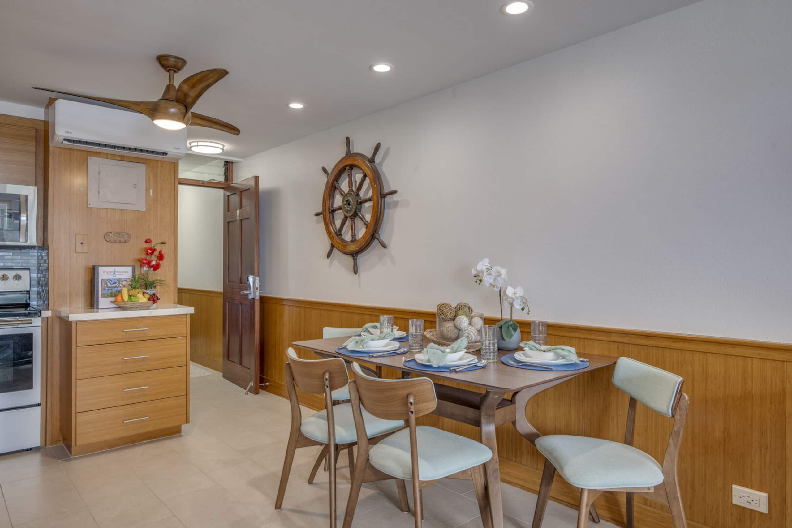 Condo in Kihei · ★4.88 · 2 bedrooms · 2 beds · 2 baths - Image 19