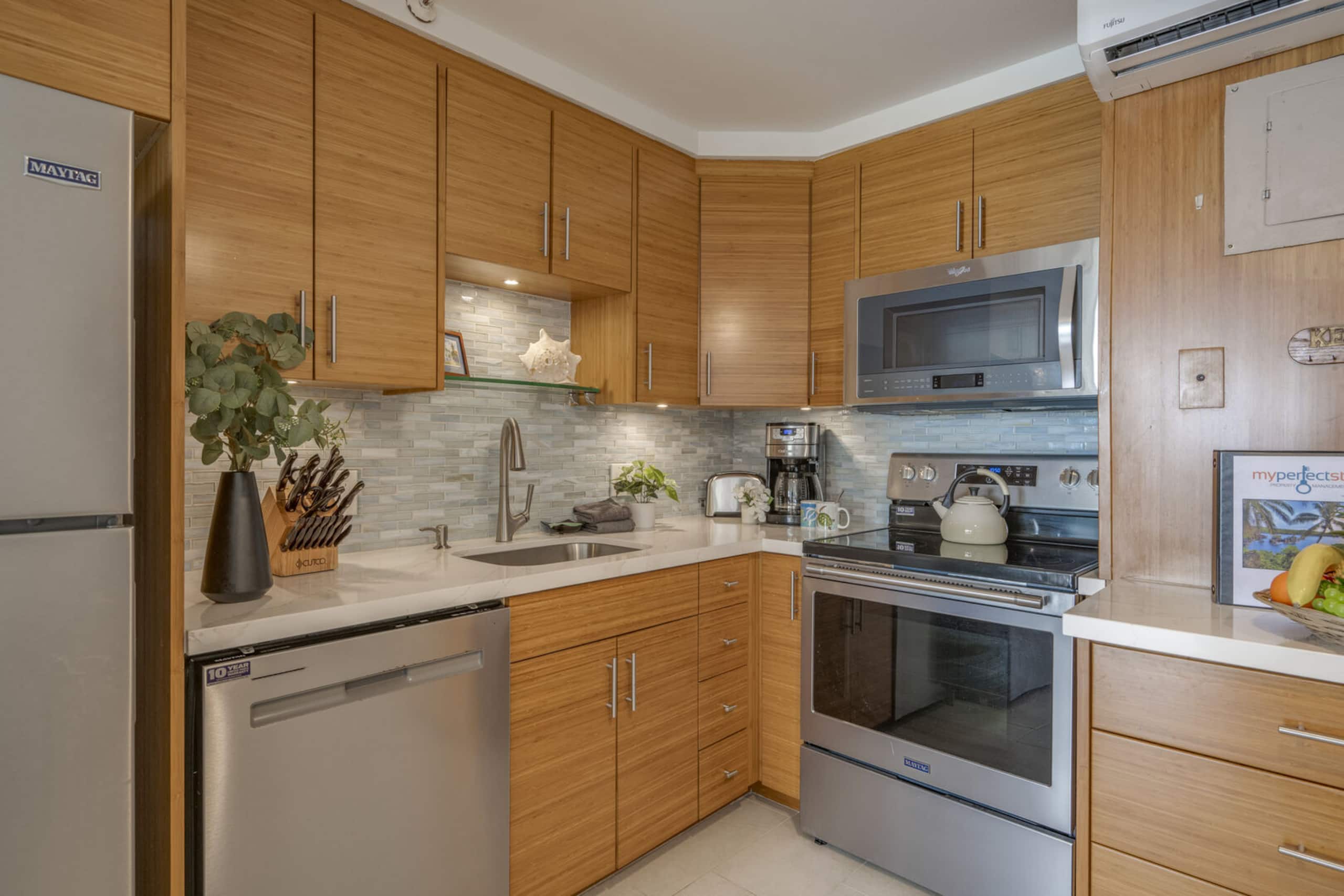 Condo in Kihei · ★4.88 · 2 bedrooms · 2 beds · 2 baths - Image 21