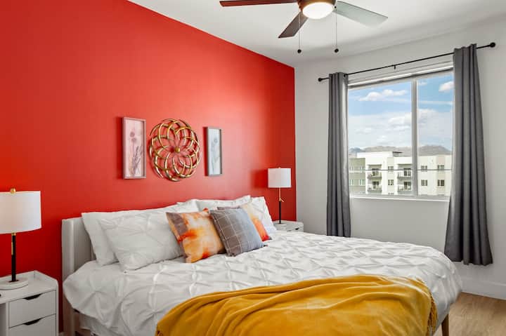 Vaše božićno utočište  Mekana posteljina, elegantni ukrasi i ugodna atmosfera čekaju vas tijekom blagdana.